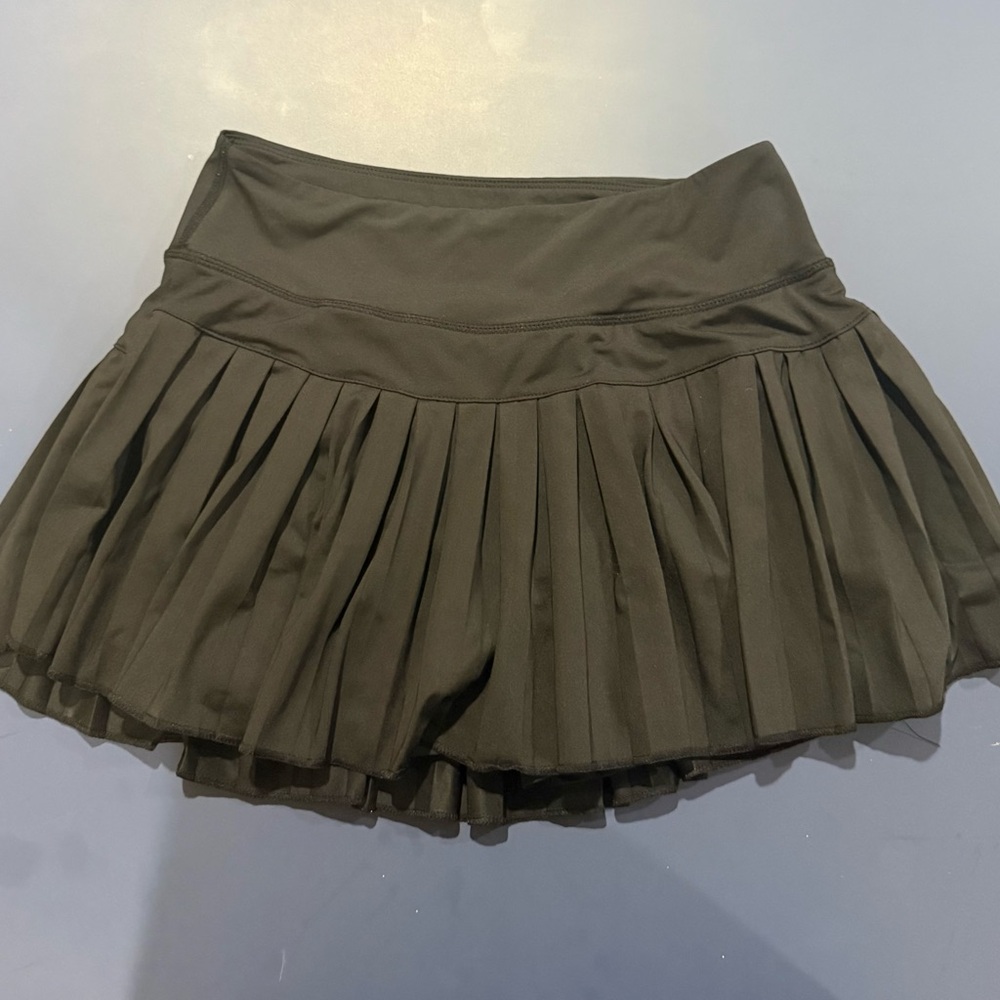 Gold hinge Pleated Skort